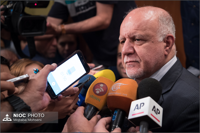 Zanganeh: Oil Output to Rise by 460m Barrels in Three Years