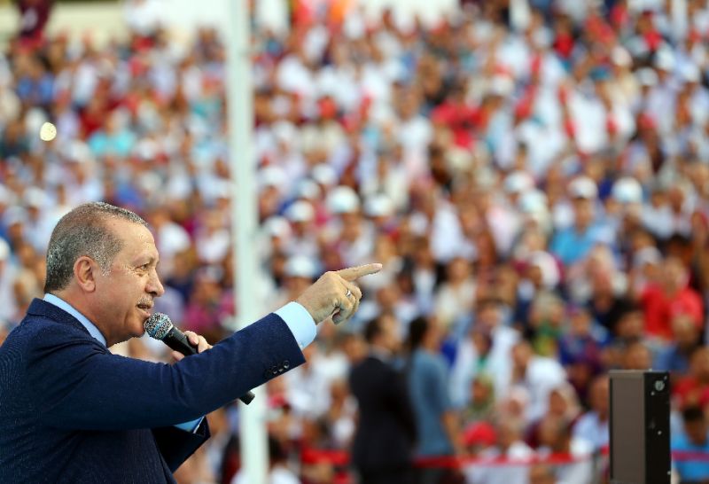 Erdogan's Party to Send Cash to 12 Million Turks Before Election