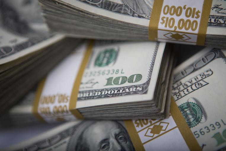 Dollar Gauge Drops Third Day as Havens Gain on North Korea Risks