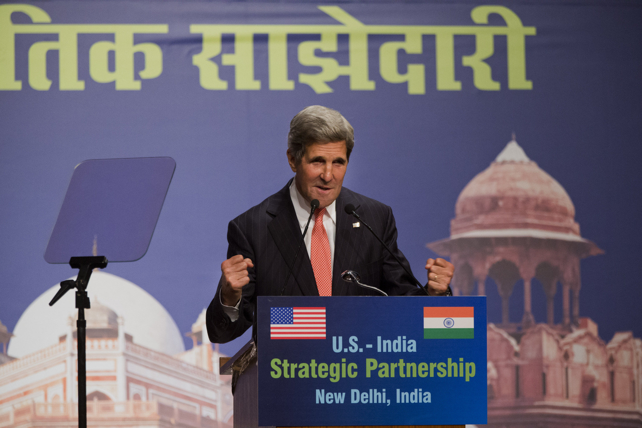 U.S., India to discuss business ties, tensions with Pakistan