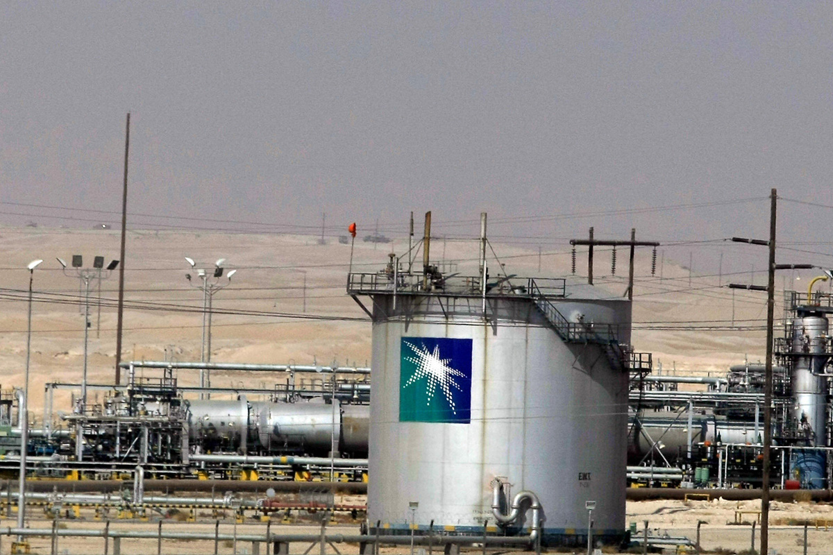 Saudi Arabia Says Aramco IPO on Track as It Weighs Best Approach
