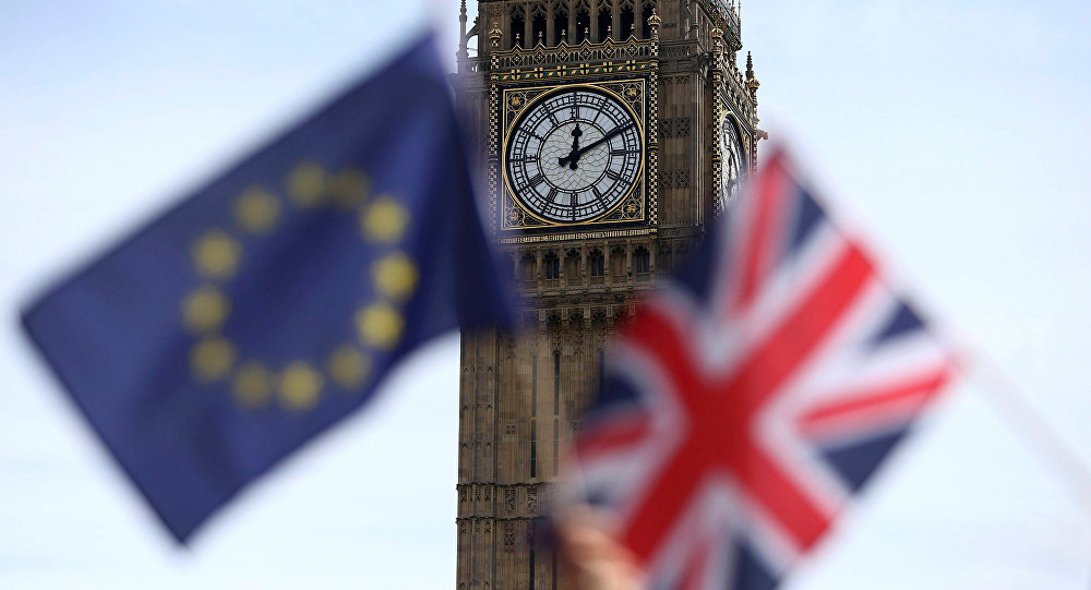 Brexit Defined -- U.K. Lawmakers Told What Hard and Soft Mean