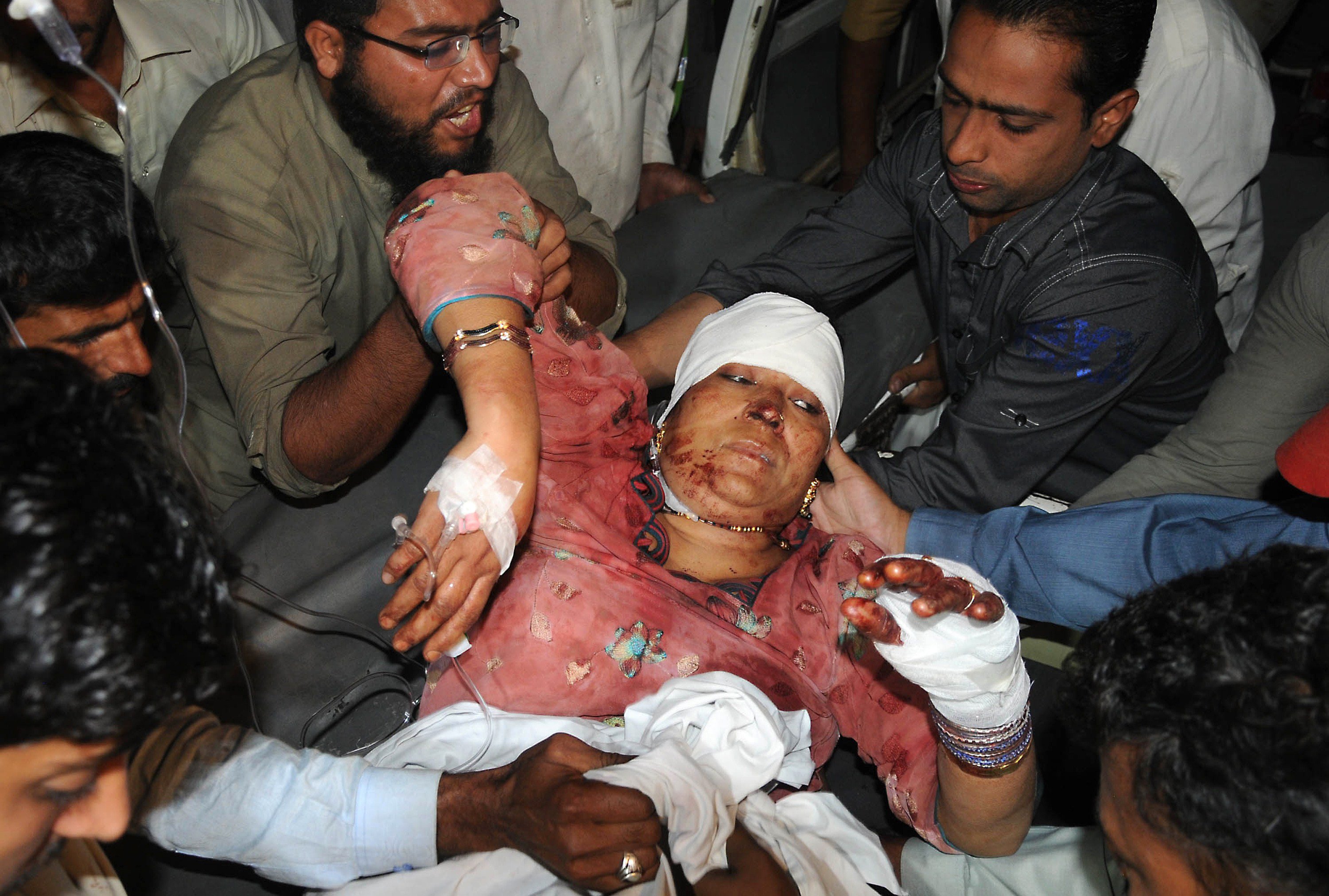Suicide bomber kills at least 45 at Pakistan hospital