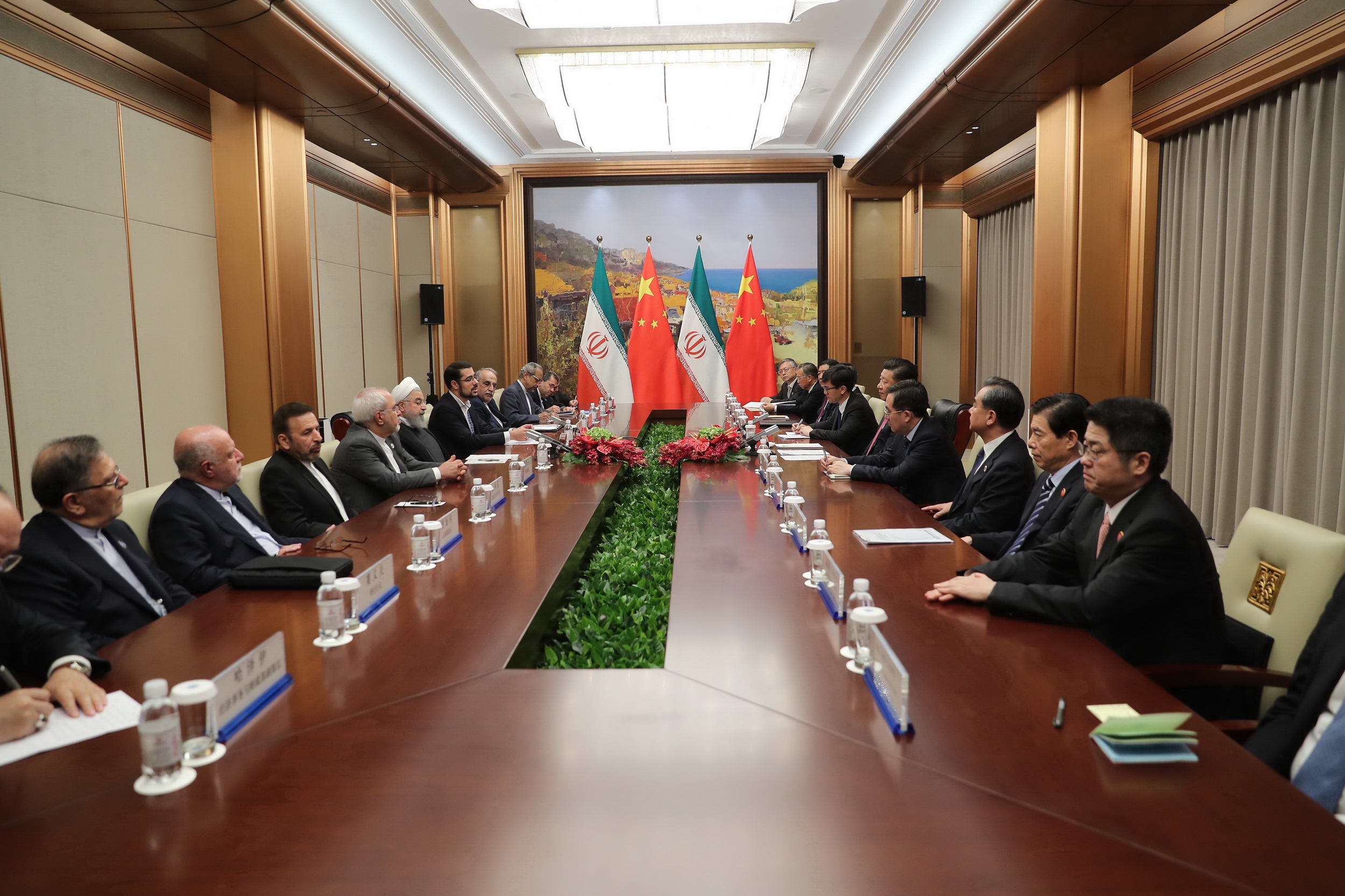 Iran, China Agree to Deal in Local Currencies