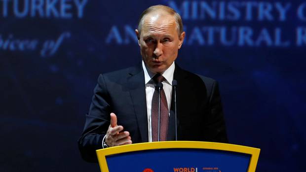 Putin Sees ‘Great Chance’ of OPEC Deal as Moscow Ready to Freeze