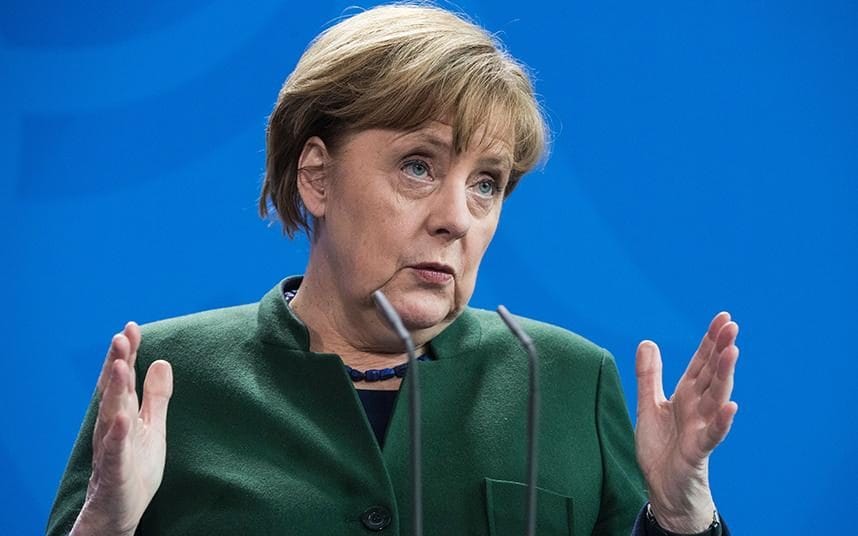 Merkel Vows Sharper Response to Turkey After Two More Arrests