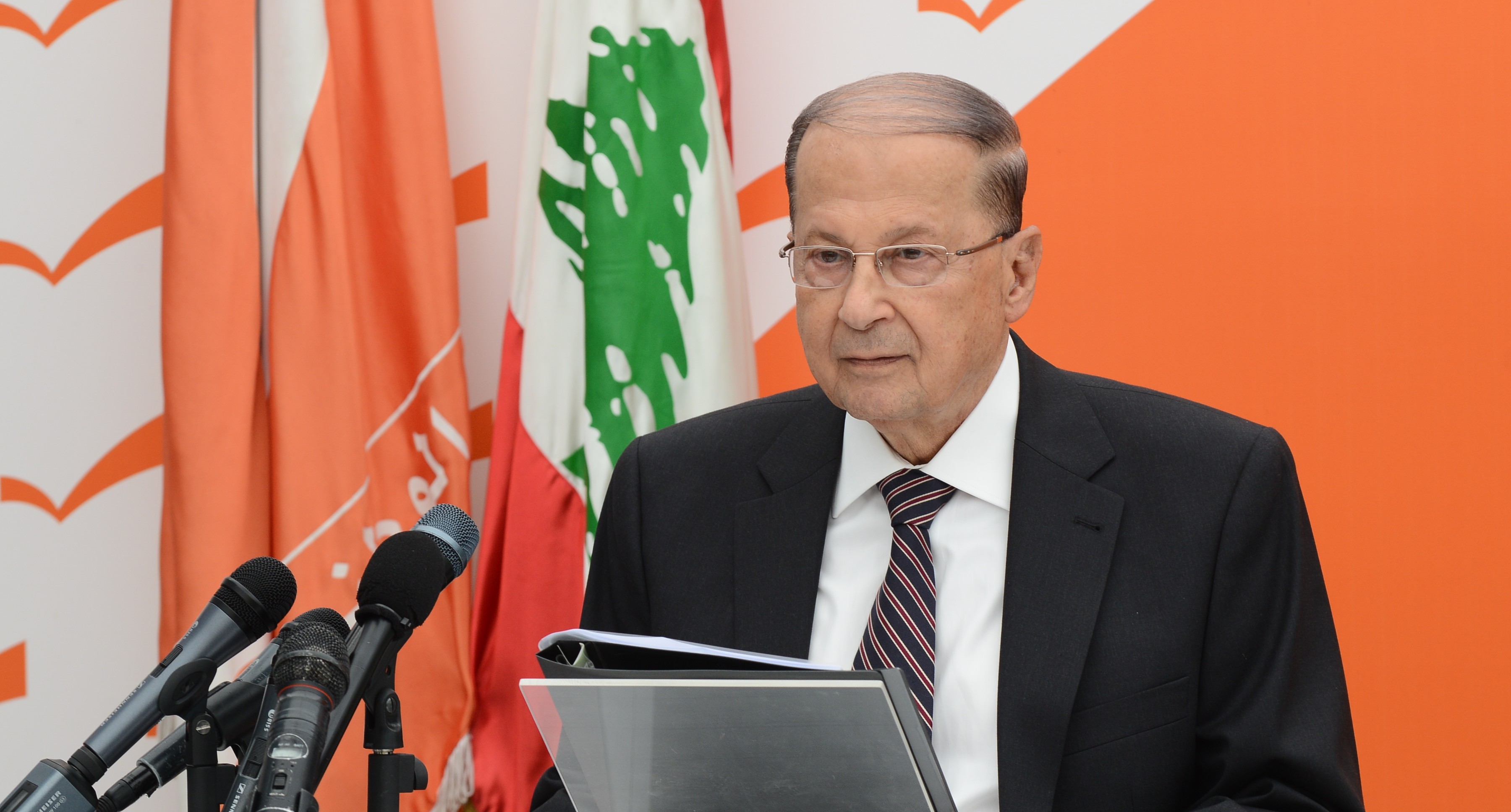 Zarif meets President Aoun