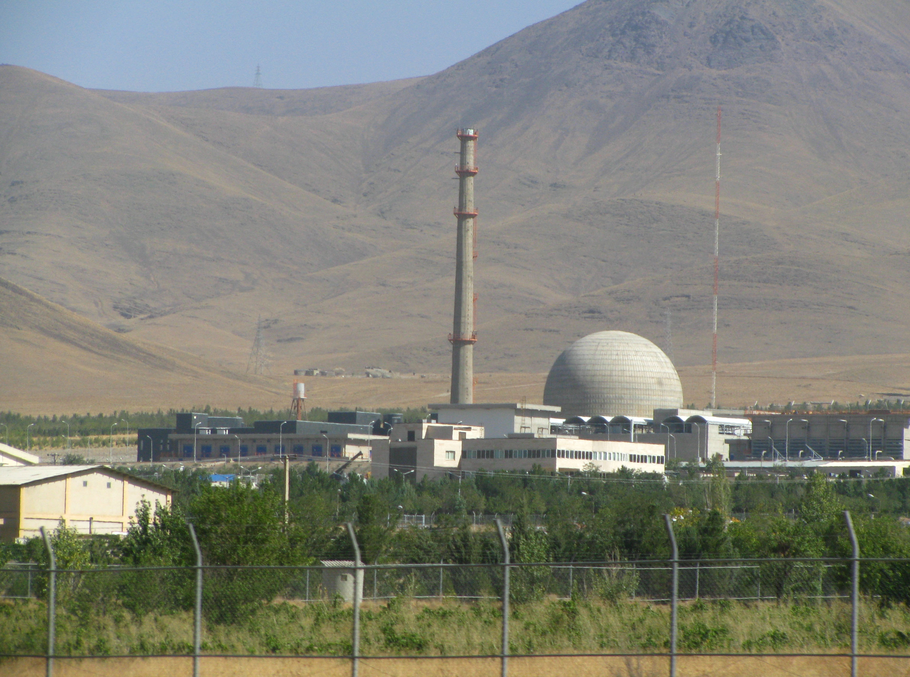 Envoy: Chinese expert delegation visits Iran to re-design Arak Reactor