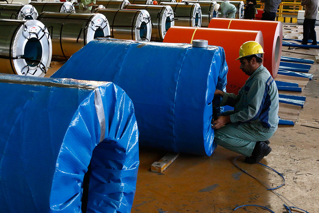 Iran Lowers Flat Steel Import Tariffs