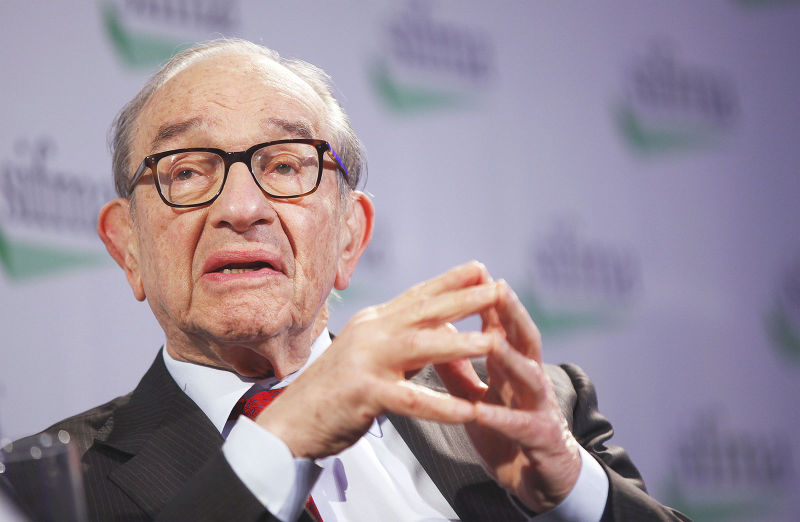 No Bubble in Stocks But Look Out When Bonds Pop, Greenspan Says