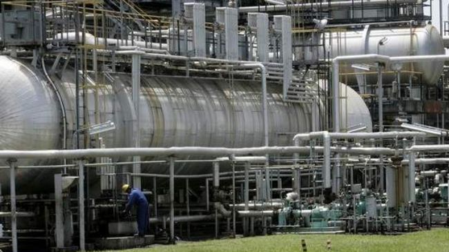 Iran to build refinery in Indonesia