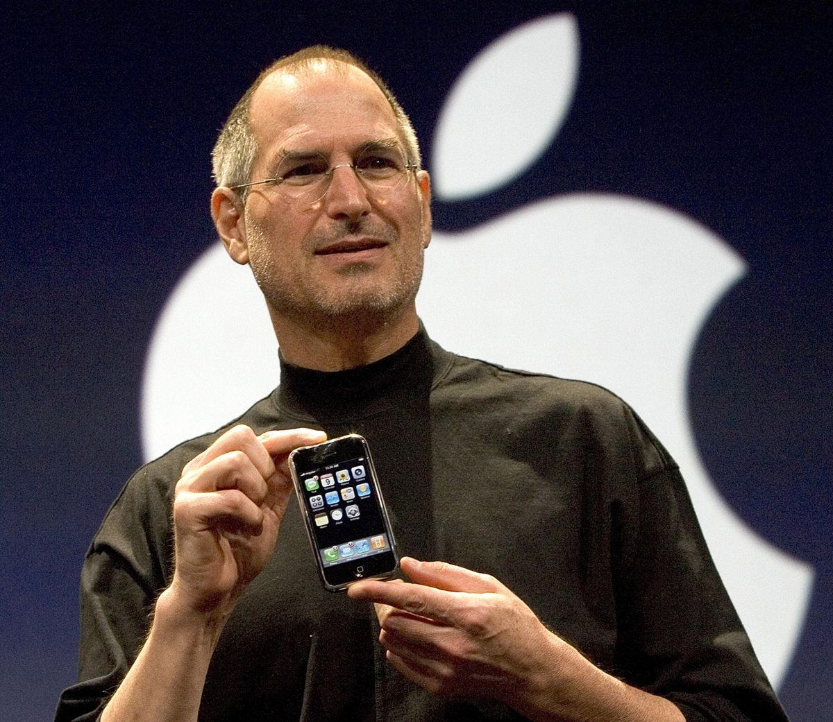 Here's How Much (or Little) Apple's iPhone Has Changed Through the Years