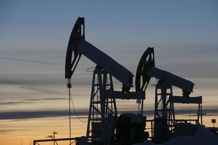 Oil down 1 percent despite news OPEC could extend output cut