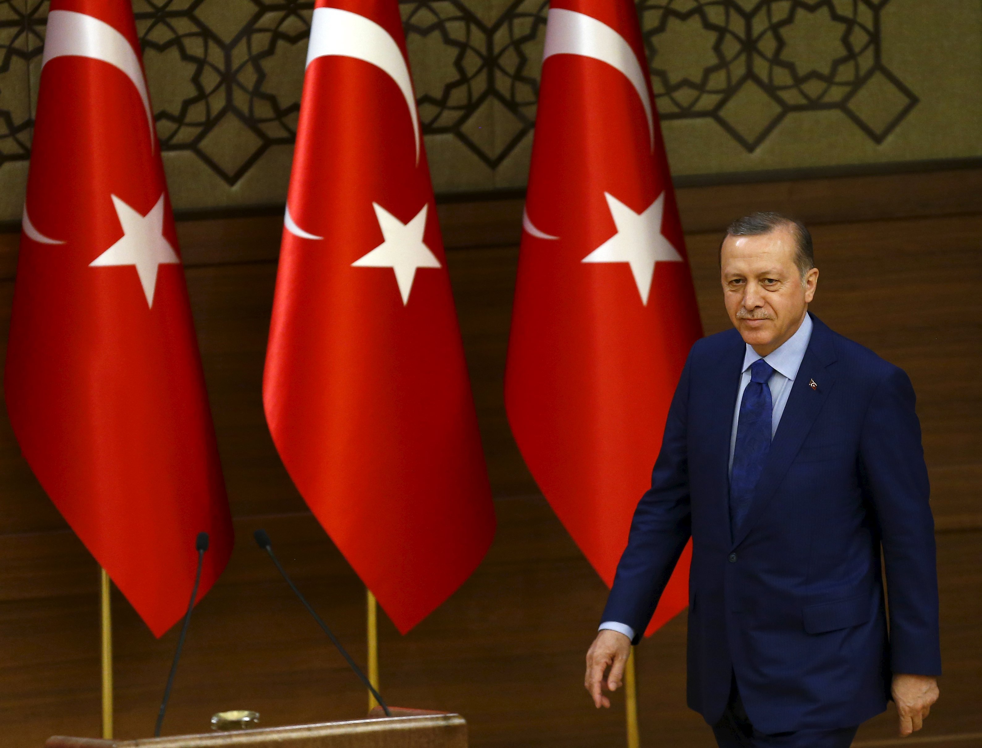Erdogan to Meet Investors in Ankara in Latest Effort to Reassure