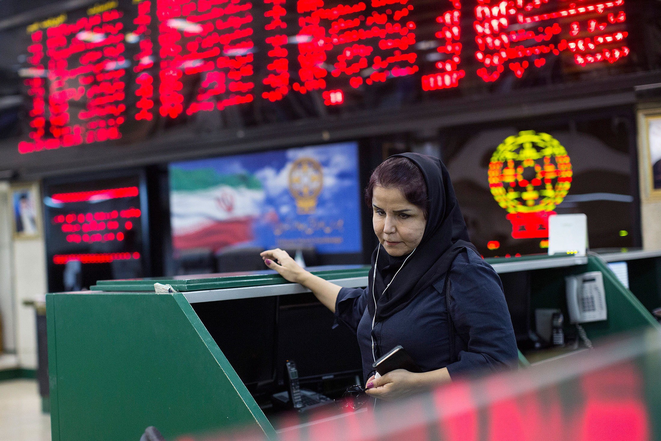 Iran Stocks End Week Higher