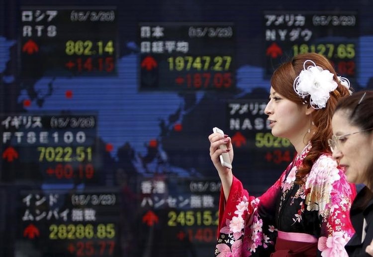 Asian stocks up on hopes of thaw in U.S.-China trade tensions