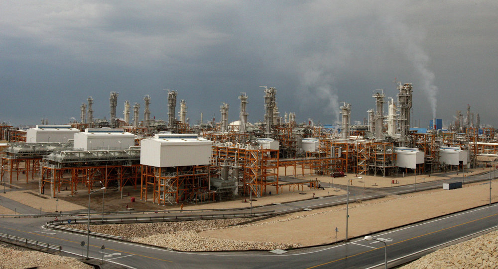 Iran LNG, FLNG Projects Target Annual Capacity of 10m Tons