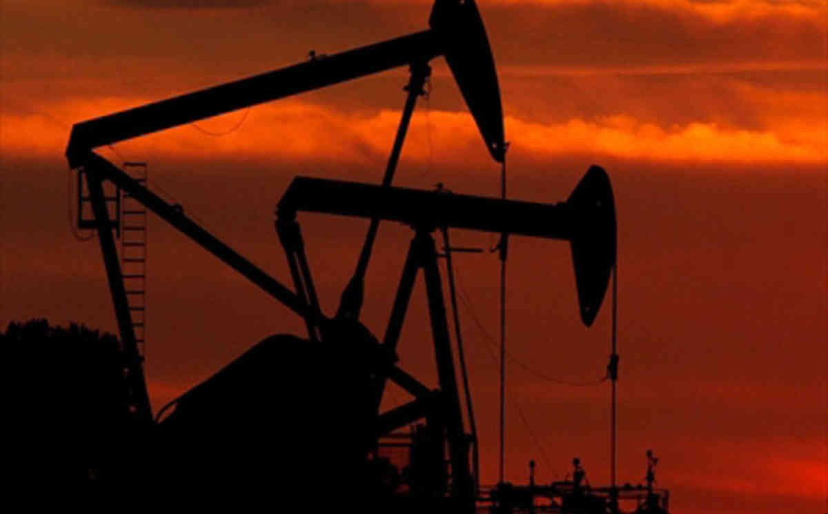 Brent Oil Rises to 12-Week High as Physical Market Seen Tighter