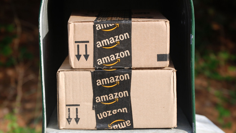 Amazon Undercuts Wal-Mart With $25 Free Shipping