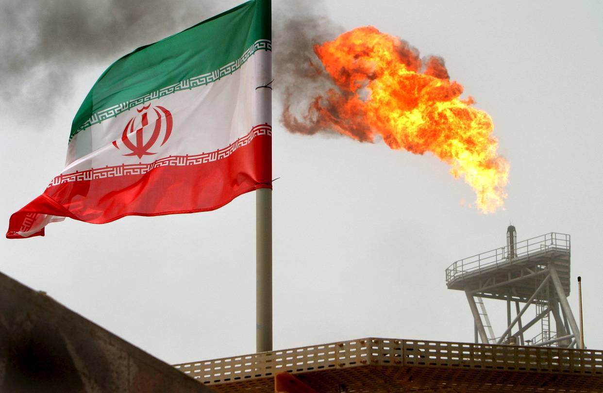 Iran Okays Outlines for New Oil Contracts