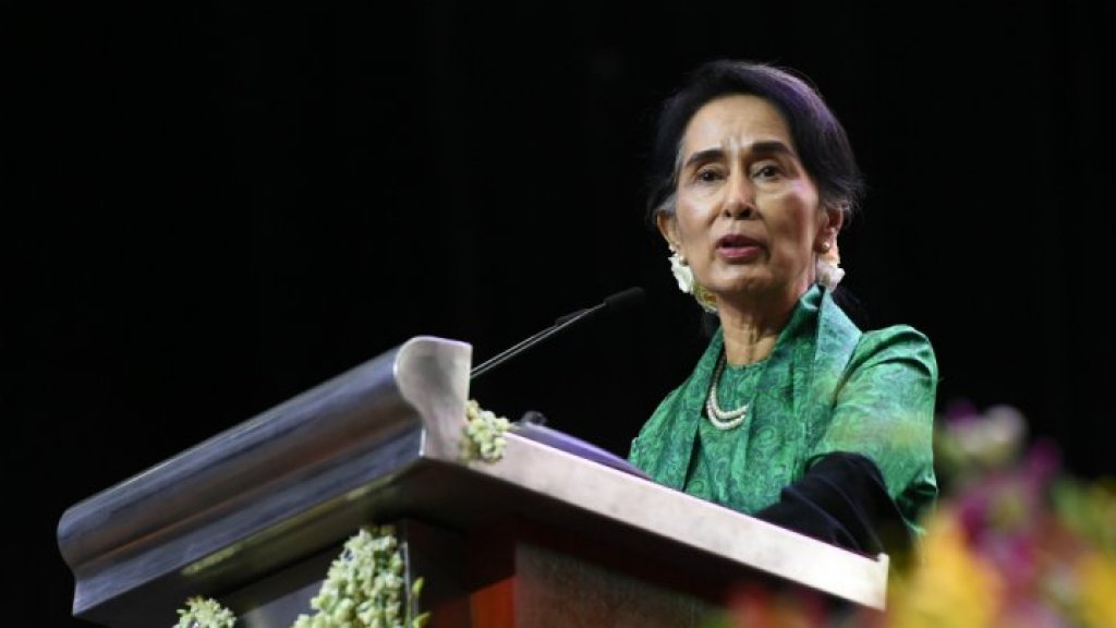 Suu Kyi Says Myanmar Ready to Welcome Back Rohingya Refugees