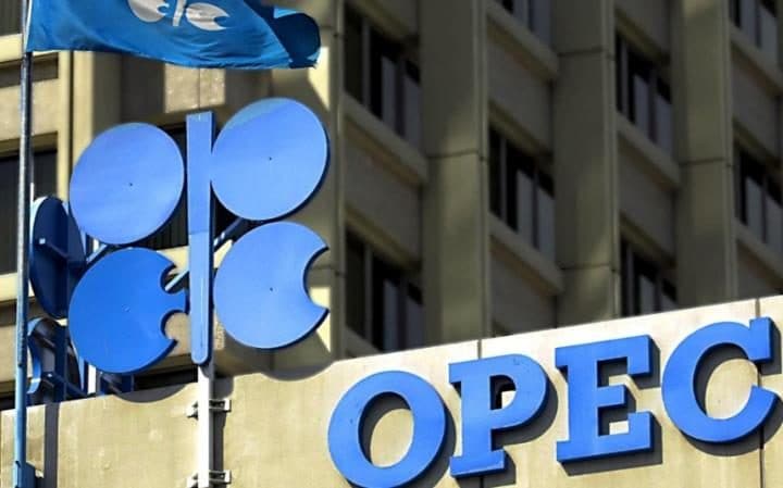Oil jumps over 8 percent as OPEC finalizes output cut deal