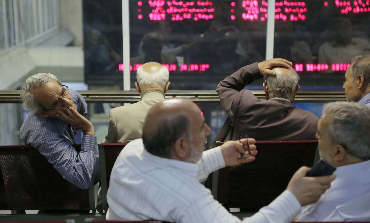Tehran Stocks End Volatile Trading Week Flat