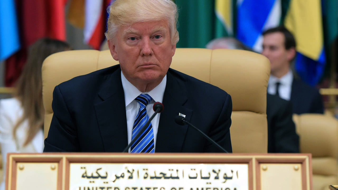 Trump Sticks to Script in Mideast, Trying to Turn Page on Russia