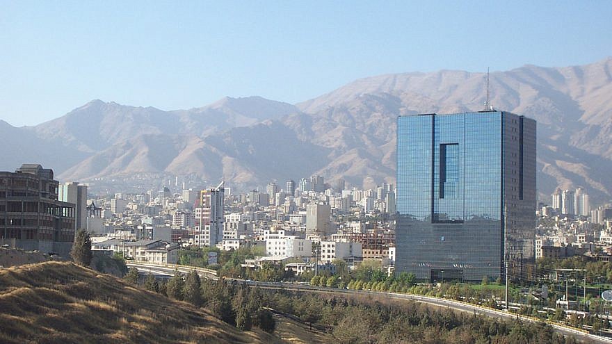 Central Bank of Iran Sanctions Expose New Signs of US Desperation