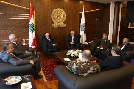 Lebanese Defense Minister appreciates Iran’s support in war against Takfiris