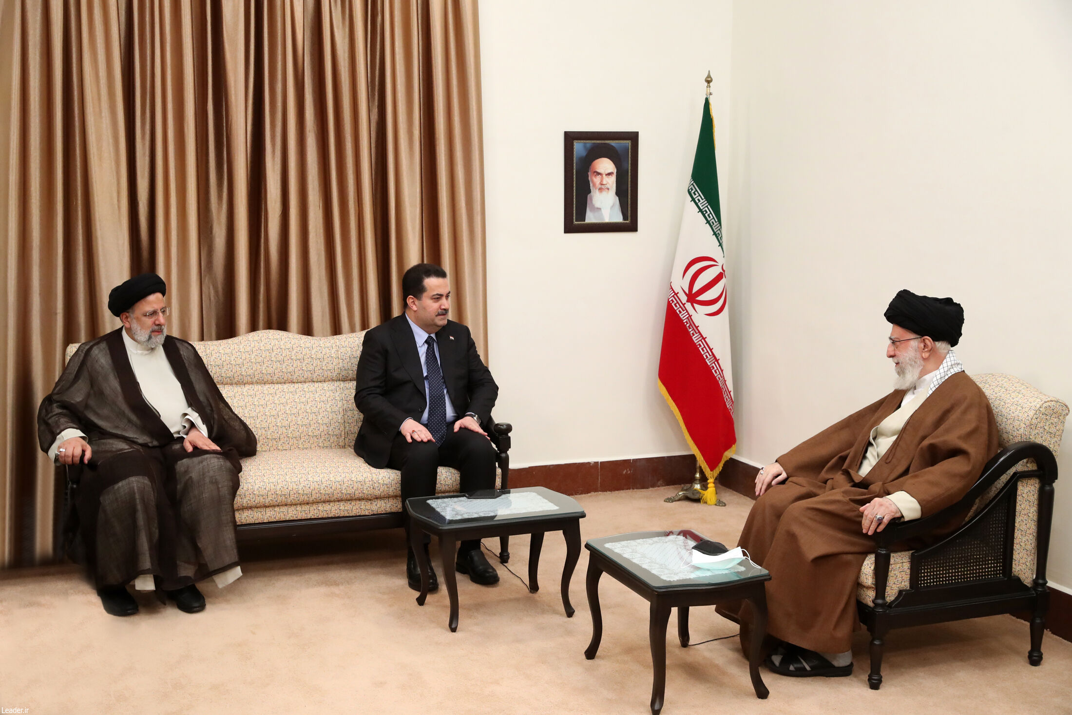 Leader Underlines Tehran-Baghdad Security as Closely Related