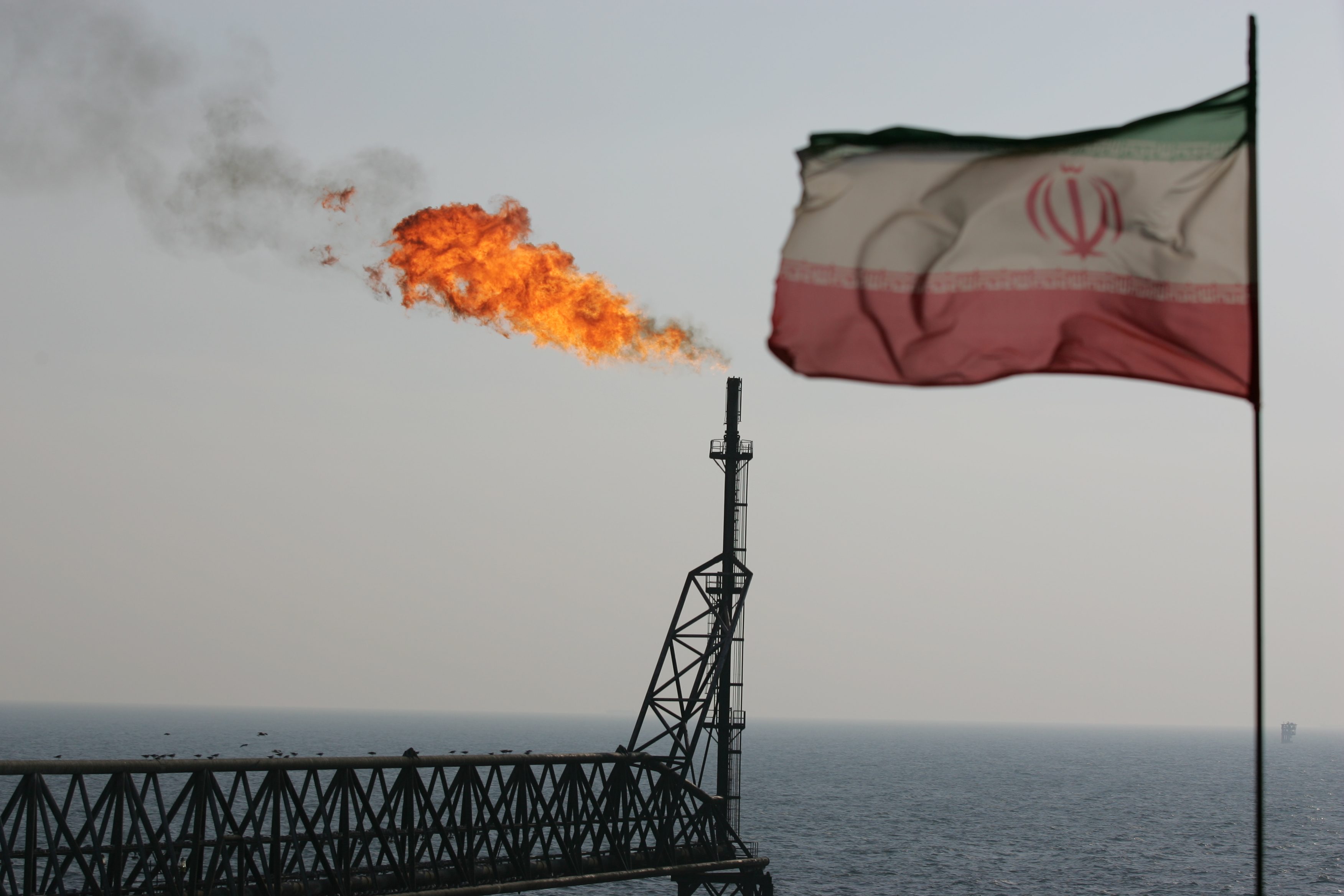 Iran Expects Crude Output to Reach 4.5 mbpd in Four Years