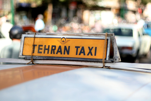 Launching Own App in Tehran; Traditional Cabbies Refuse to Take Backseat