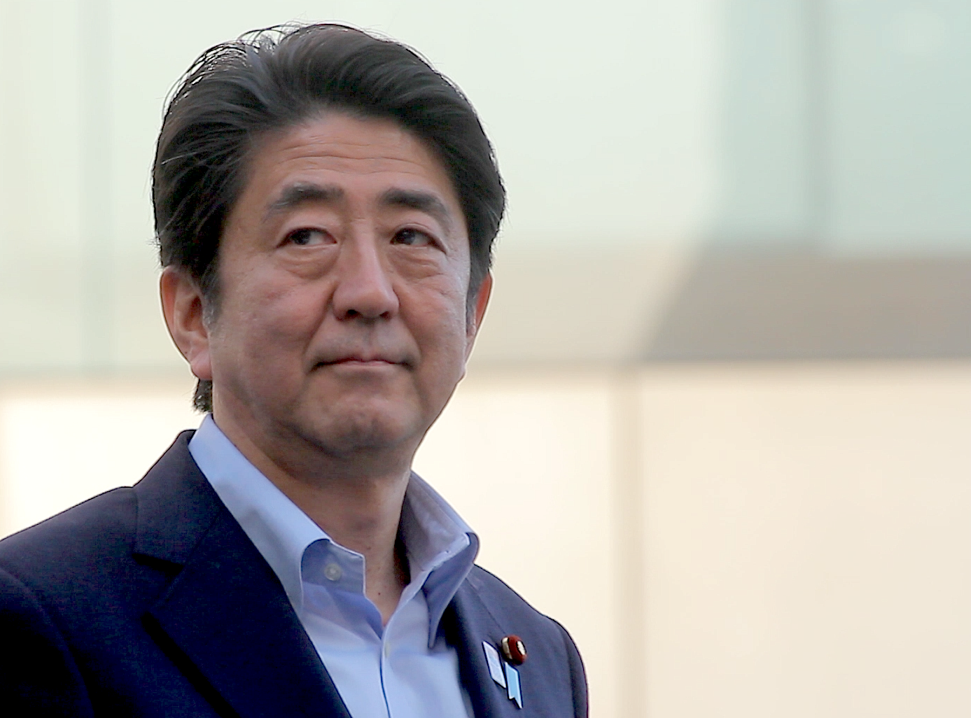 Abe's plan for $265 billion in stimulus puts pressure on BOJ to ease