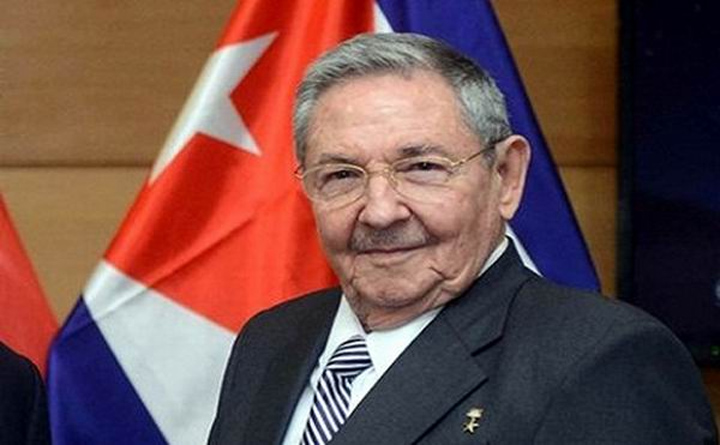 Cuba’s Raul Castro meets with U.S. Chamber of Commerce president