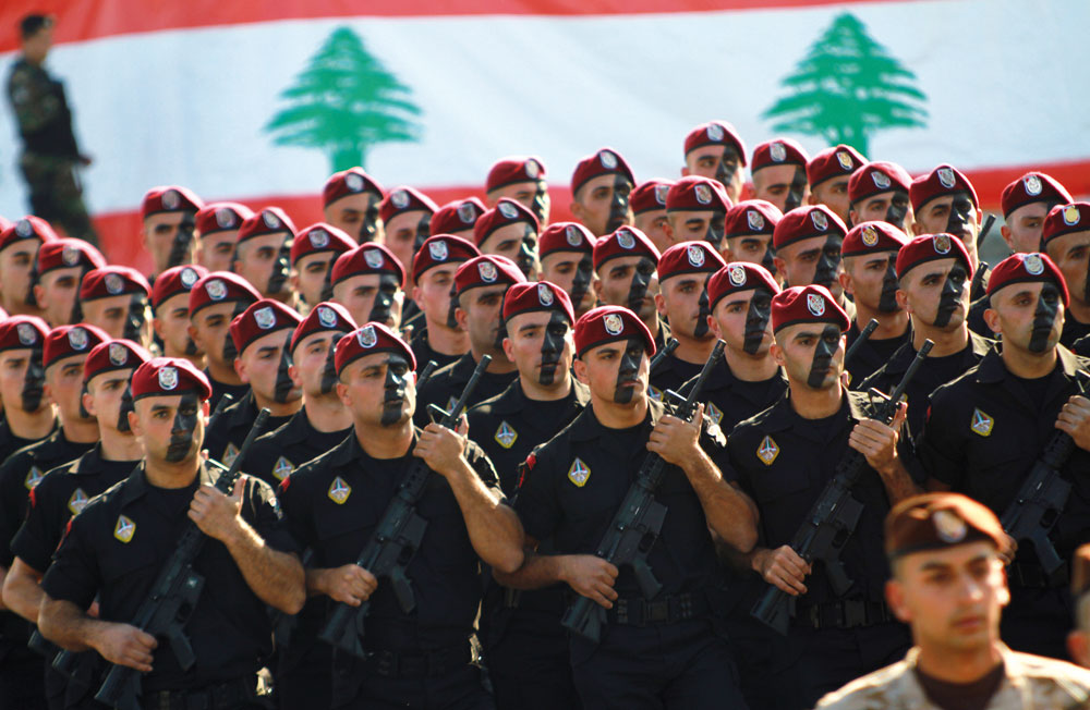 Lebanese army, Hezbollah declare offensives on Islamic State at Syrian border