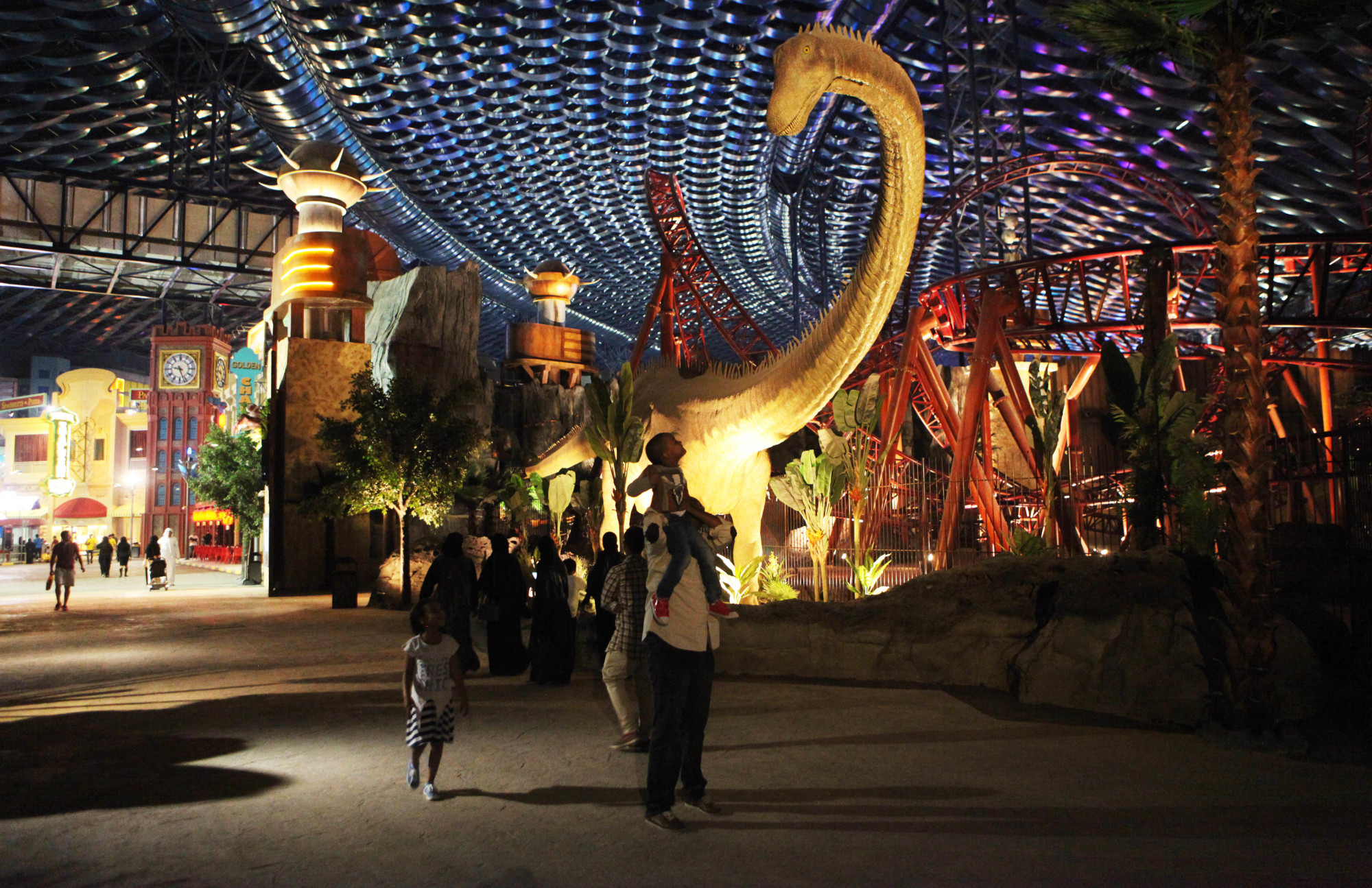 World’s Largest Indoor Theme Park Developer Said to Mull IPO