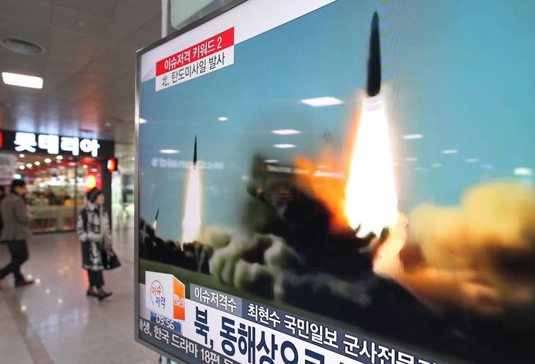 Japan Moves to Highest Alert Level After North Korea Fires Missiles