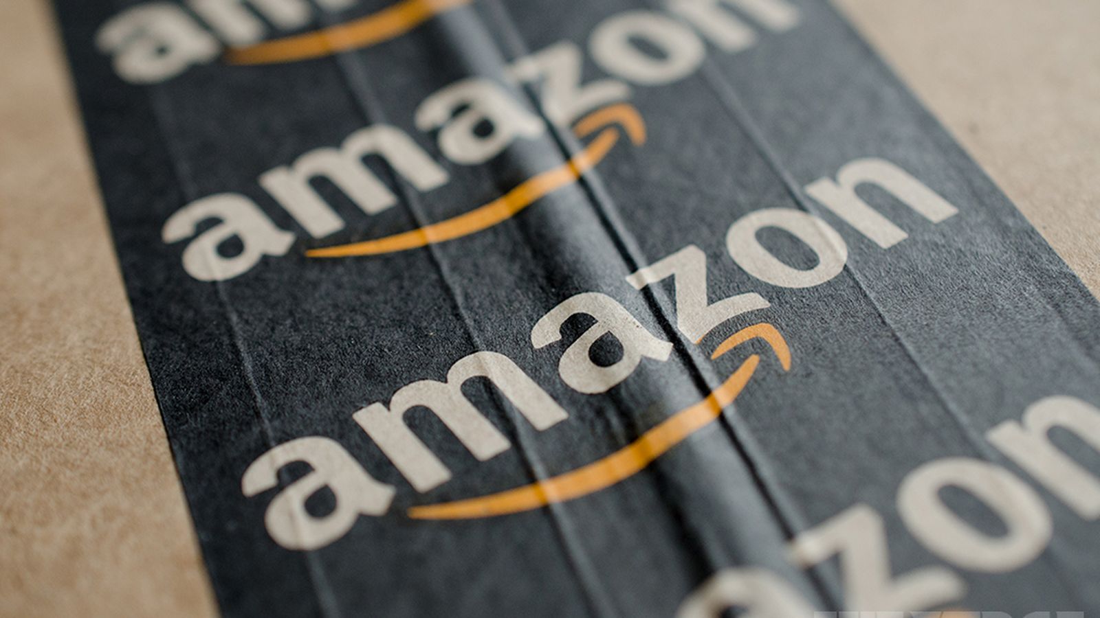 Amazon forecast for holiday season disappoints as investment rises