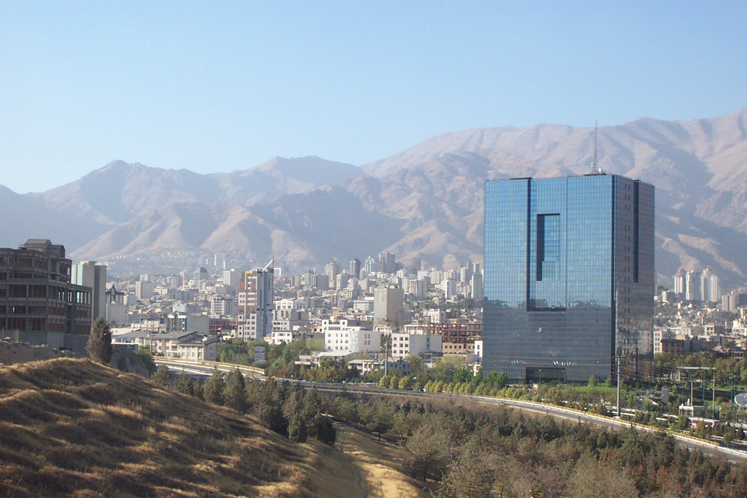 Iranian Banks Speed Up Bad Loan Recovery