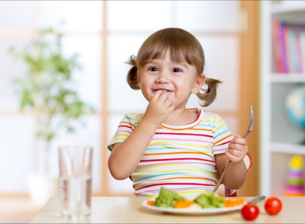 رژیم غذایی سالم و تابستانی ویژه کودکان