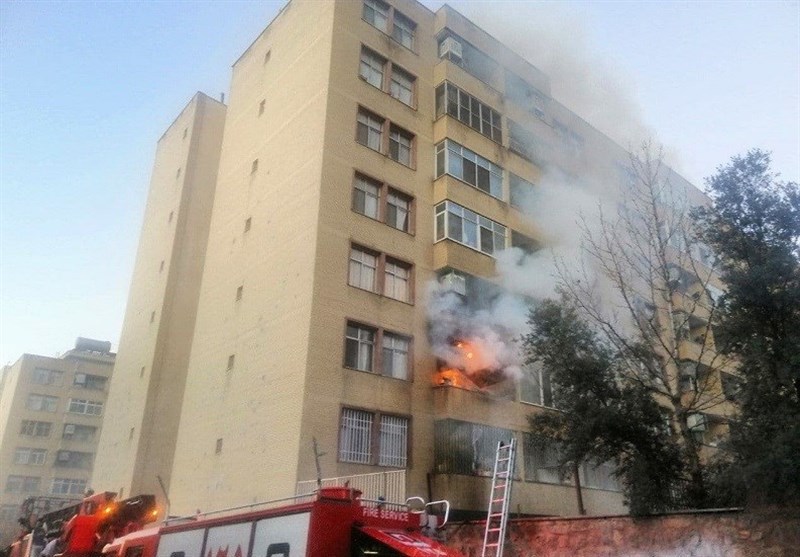 ساختمان ۷طبقه در شرق تهران آتش گرفت +عکس
