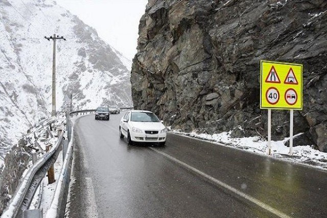 بارش برف و باران در محورهای مواصلاتی آذربایجان شرقی