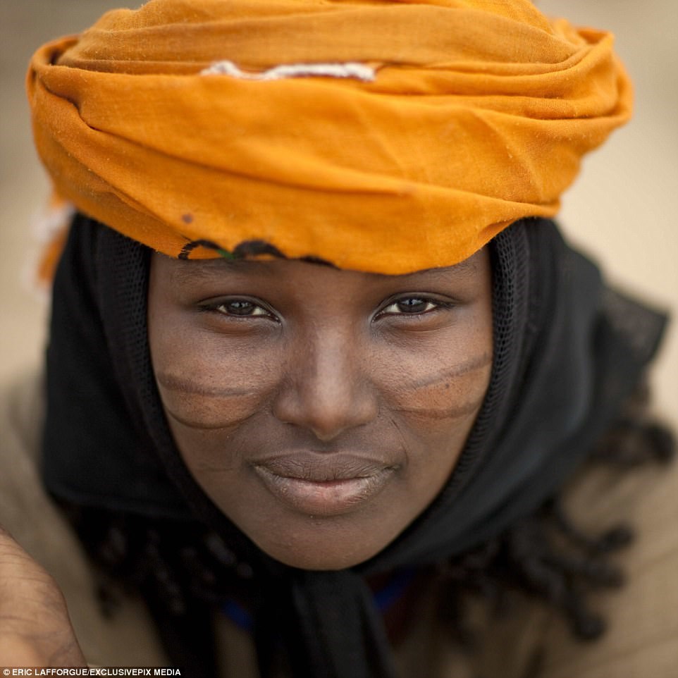  آرایش دختران آفریقایی با تیغ +عکس 