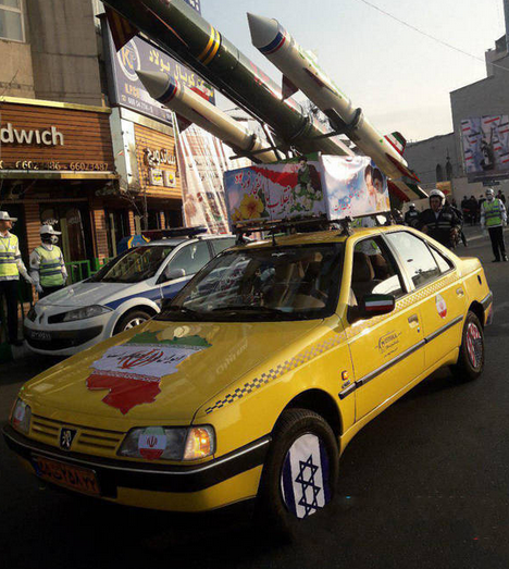 تاکسی حمل موشک در راهپیمایی ۲۲بهمن +عکس