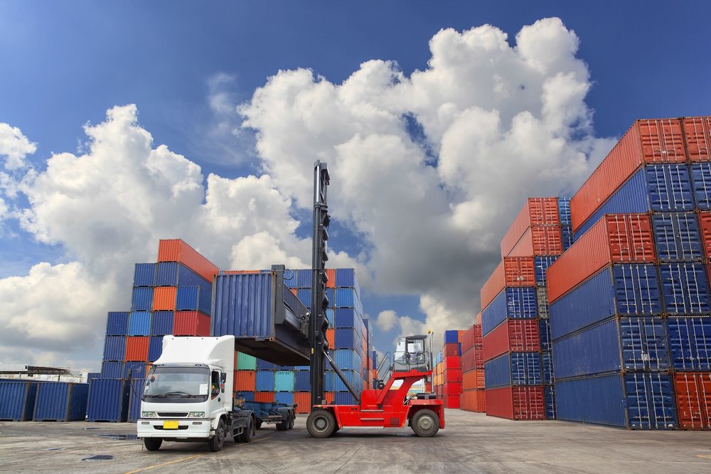 رشد 13 درصدی صادرات و افت 14 درصدی واردات