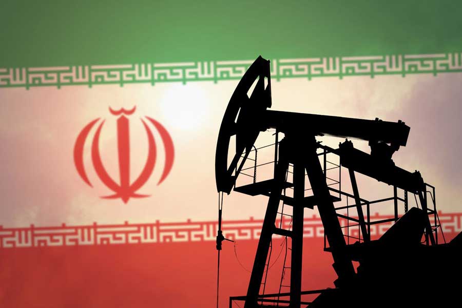 ابراز تأسف لندن از پایان معافیت نفتی ایران