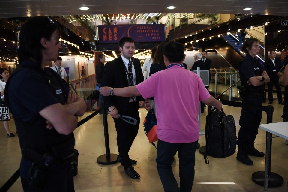 فضای امنیتی جشنواره کن بعداز کشف چمدان مشکوک +تصاویر