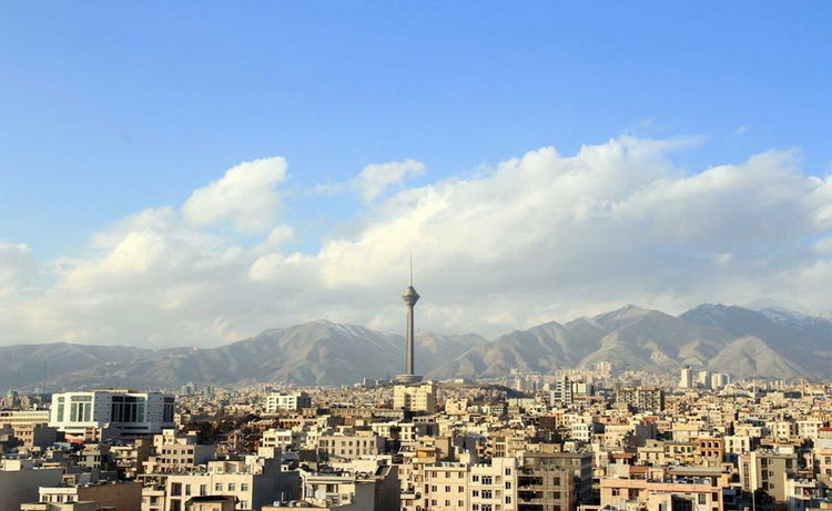 هوای تهران در سطح قابل قبول قرار دارد