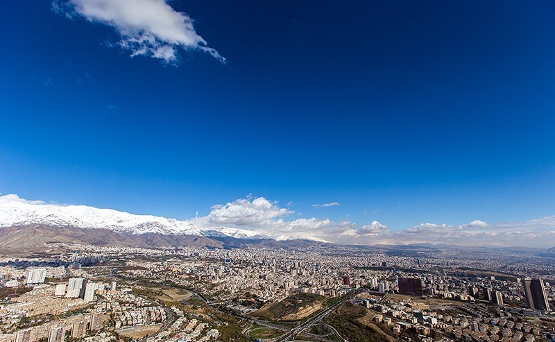 تهرانی‌ها نیمی از روزهای دی ماه هوای سالم تنفس کردند